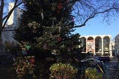 09-1 Christmas Tree In Dante Park With The Metropolitan Opera House Lincoln Center New York City